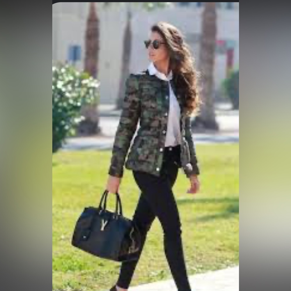 Capulet Olive Green camouflage jacket with hood, oversize style